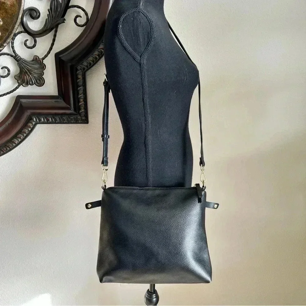 Steve Madden NEW Without Tags Jet Black Pebble Leather Crossbody Bag Purse